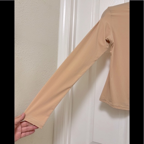 NWT SKIMS Fits Everybody Long Sleeve T-shirt in Clay - Picture 8 of 10